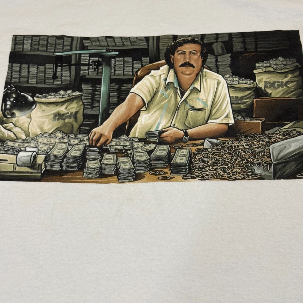 DGK Pablo Escobar Too Much Money Counting Bury It Smuggler White Medium M